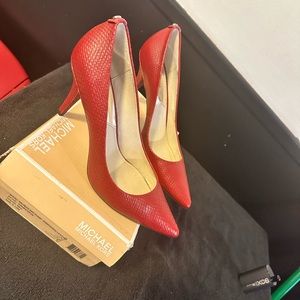 Brand New Micheal Kors red pumps